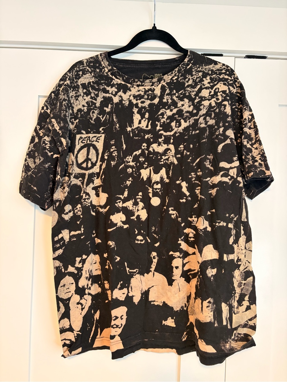 Graphic Woodstock Print Short-Sleeve T-Shirt - Black & Tan